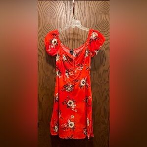Cute red summer dress size medium.